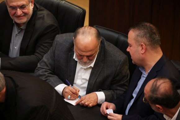 انتخاب قائد الجيش اللبناني رئيسا للبلاد 6 e9e6b9646148460b305828e495a5bd14 88697154