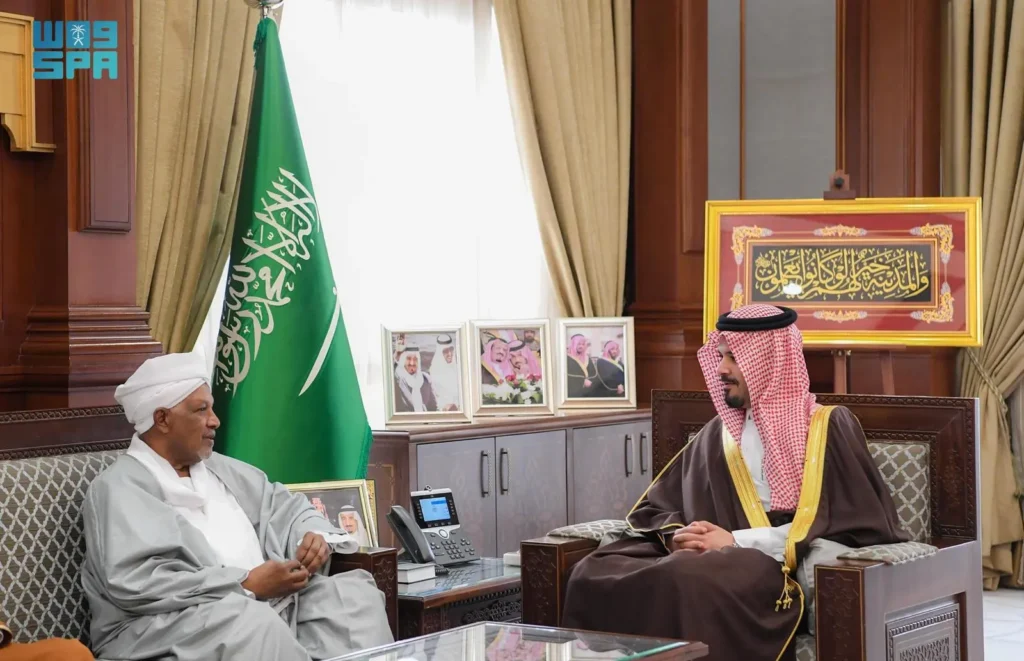 امير منطقة المدينة المنورة يستقبل سفير السودان لدى المملكة 7 1 35 1024x661 1