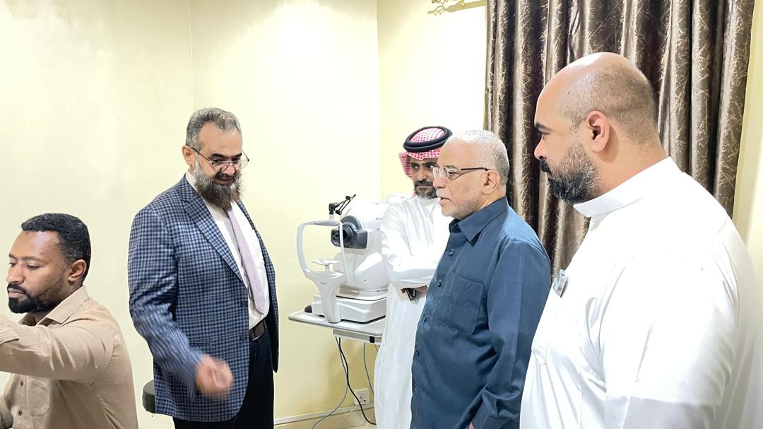 السفير السعودي يسجل زيارة لمستشفى مكة لطب وجراحة العيون بعطبرة. 6 IMG 20250424 WA0102