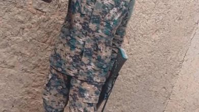 العقيد ركن عمر دراج يزف نجله شهيداََ مدافعاََ عن الوطن وفجر السودان تعزي 7 IMG 20250520 WA0093