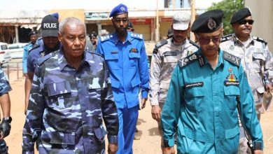 وزير الداخلية يتفقد رئاسة قوات الجمارك بالخرطوم ويؤكد دورها الرائد في دعم الاقتصاد الوطني 7 IMG 20250720 WA0067