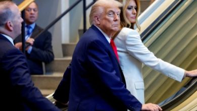 البيت الأبيض يعلّق على تعطل السلم الكهربائي بترامب وميلانيا 6 Screenshot ٢٠٢٥٠٩٢٤ ١٠٤٢٤٥ Chrome