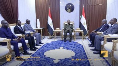 رئيس مجلس السيادة يتلقى رسالة من الرئيس الغامبي 6 IMG 20260212 WA0465