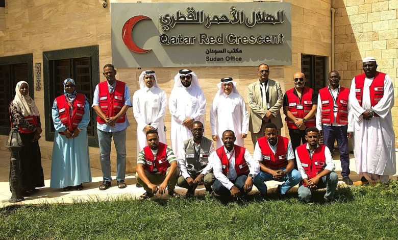 السفير القطري يزور مقر الهلال الأحمر بالخرطوم ويعلن قرب عودة السفارة وخطة لمشاريع الإعمار 1 IMG 20260716 WA0077