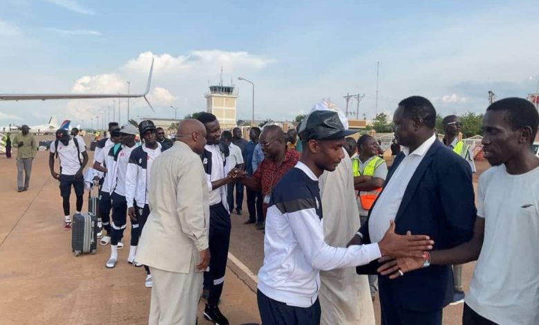 منتخب السودان يحط الرحال في جوبا تأهباً لمباراة إثيوبيا الجمعة 1 IMG 20240608 WA0372 1