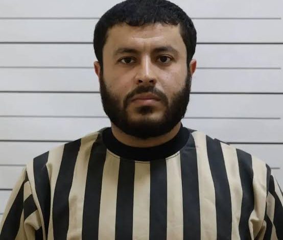 سوريا تطيح بـ "أبو حسن دوشكا".. الذراع التنفيذي لداعش ومدبر تفجير مسجد حمص 1 images 2026 10 07T072529.463