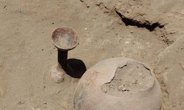 القضارف تكشف أسرار الماضي.. اكتشاف موقع أثري بالمريبيعة يضم فخاراً وبقايا بشرية 1 images 2026 10 13T085307.798